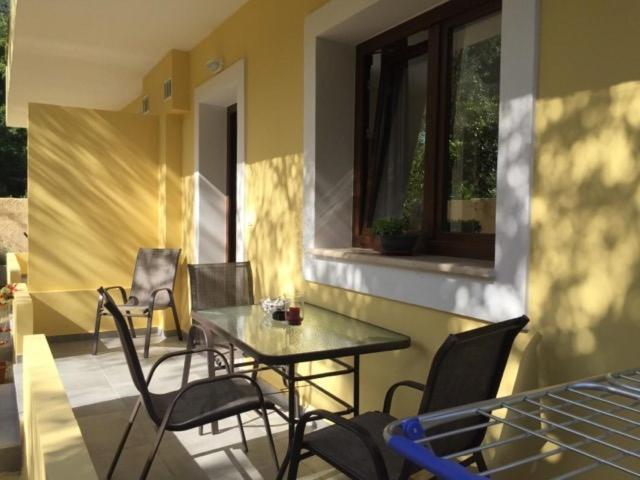Natashas Apartments Ypsos Exterior foto